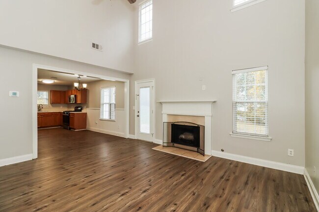 Foto del edificio - 118 Bainbridge Ct