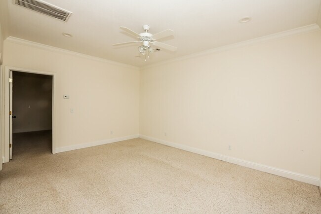 Foto del edificio - 112 Cypress Ridge Dr