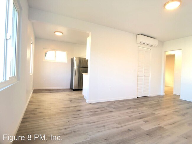Building Photo - 2134 Santa Ynez St