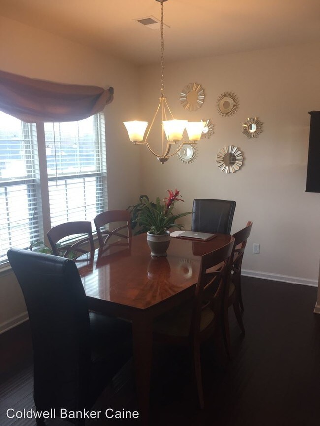 Building Photo - 3 br, 2.5 bath House - 22 Irvington Drive