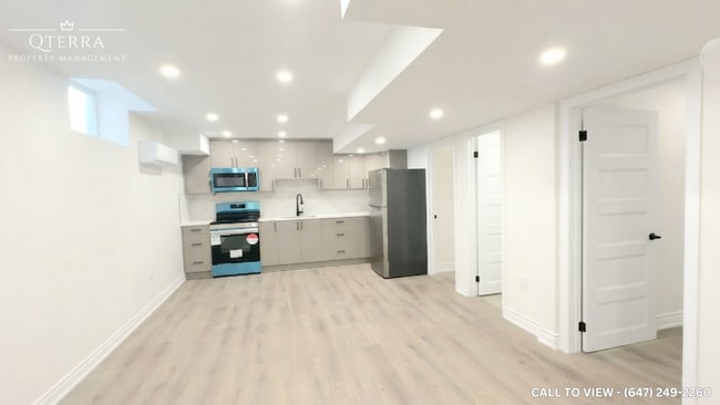 Building Photo - 203 Rockledge Dr