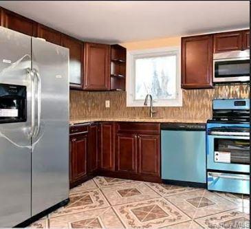 Foto del edificio - 102 Applegate Dr