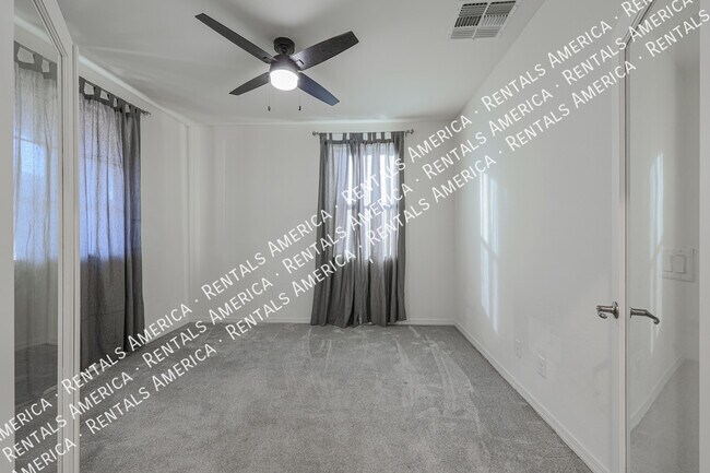 Building Photo - SPACIOUS 3 BEDROOM IN DESERT SPRINGS VILLAGE