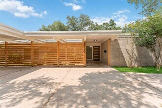 Building Photo - 5722 W Bellfort Ave