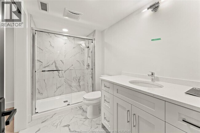 Photo du bâtiment - 247 Brock St