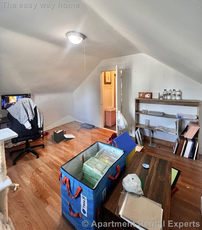 Building Photo - 282 Lowell St