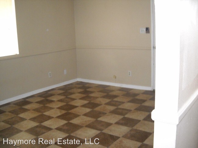 Building Photo - 1232 Carmelita Dr