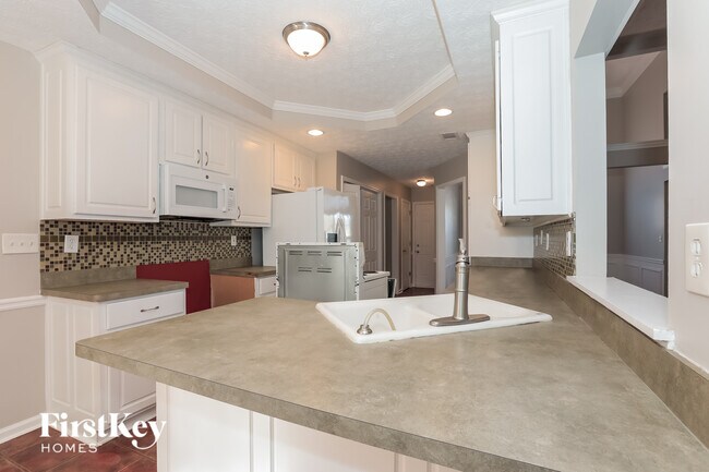 Building Photo - 115 Coldwater Dr