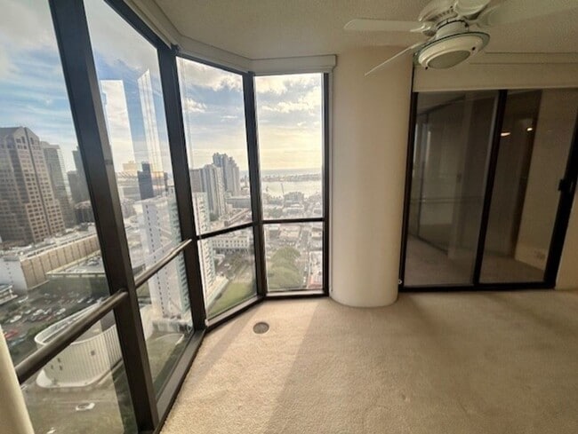 Building Photo - Honolulu Tower - High Floor, Ocean and City View!!!