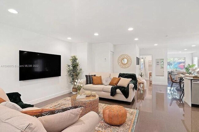 Foto del edificio - 258 NW 41st St
