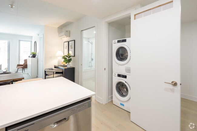 1Br-1Ba, 629 Sf - 1200 Mackay