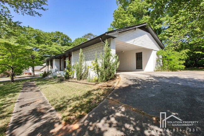 Foto del edificio - 1870 Gherry Dr