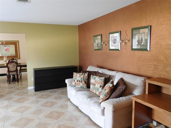 Foto del edificio - 5119 Berry Creek Dr