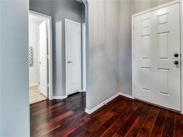 Foto del edificio - 445 Cherry Spring Dr