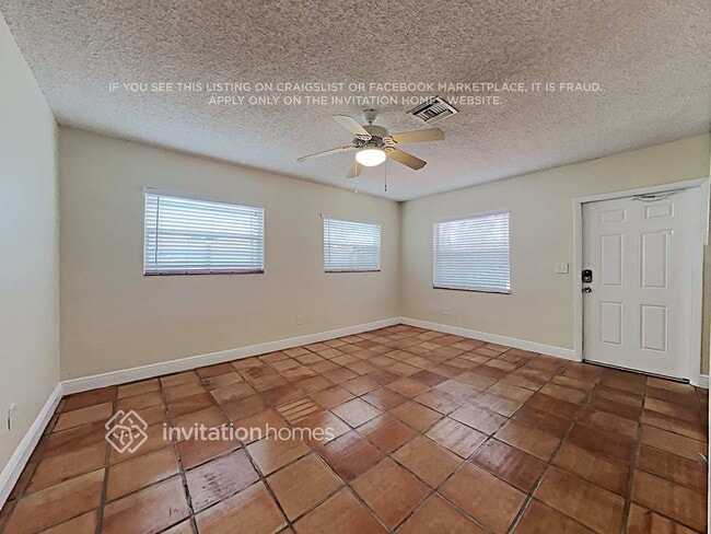 Building Photo - 10380 SW 26th St