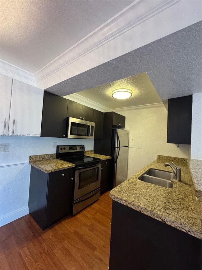 Building Photo - 15560 SW 106th Ln