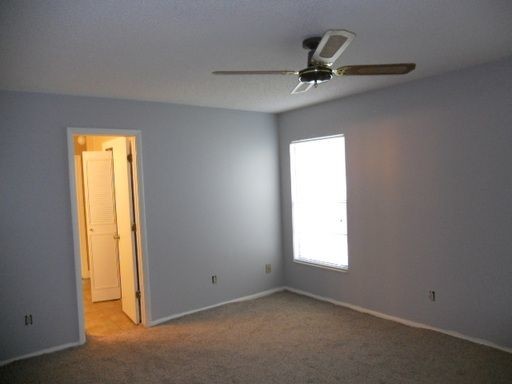 Foto del edificio - 625 Deer Run Ct