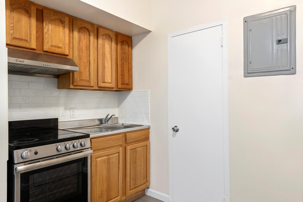 19 Division St Unit 3A, New York, NY 10002 Condo for Rent in New York