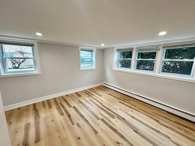 Foto del edificio - 8905 Plainfield Rd