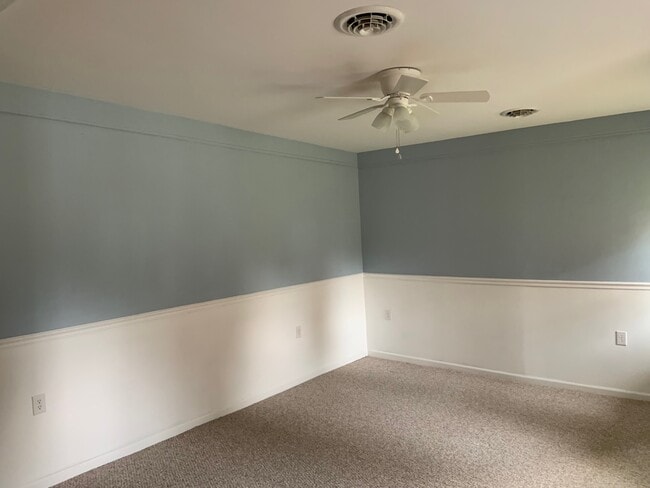 Building Photo - 5782 William Dr