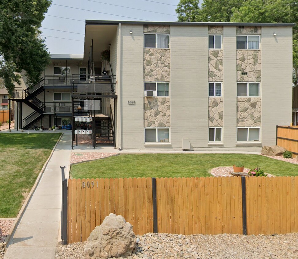 Primary Photo - 8091 W 9th Ave