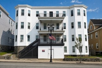 Building Photo - 765 Broadway