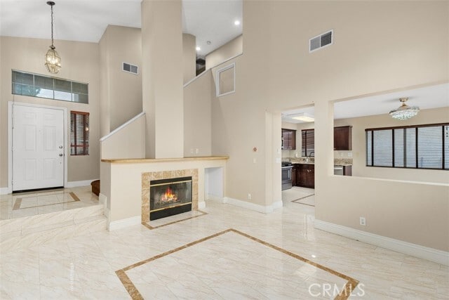 Building Photo - 930 Primrose Ln