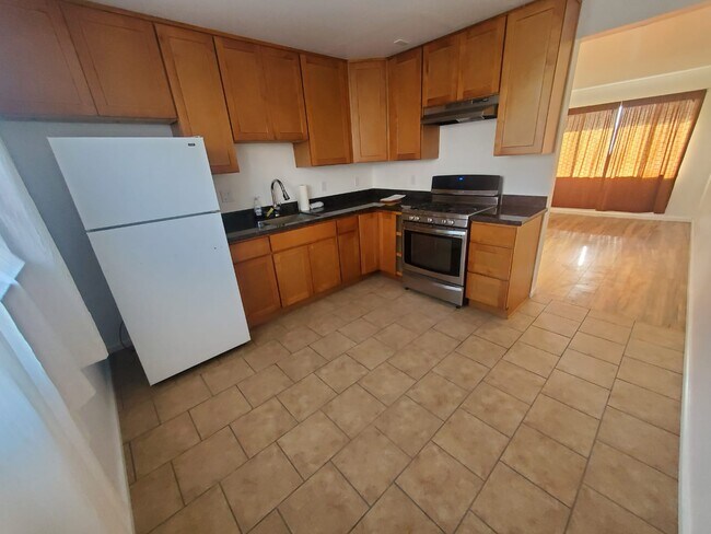 Foto del edificio - 2122 Barrett Ave