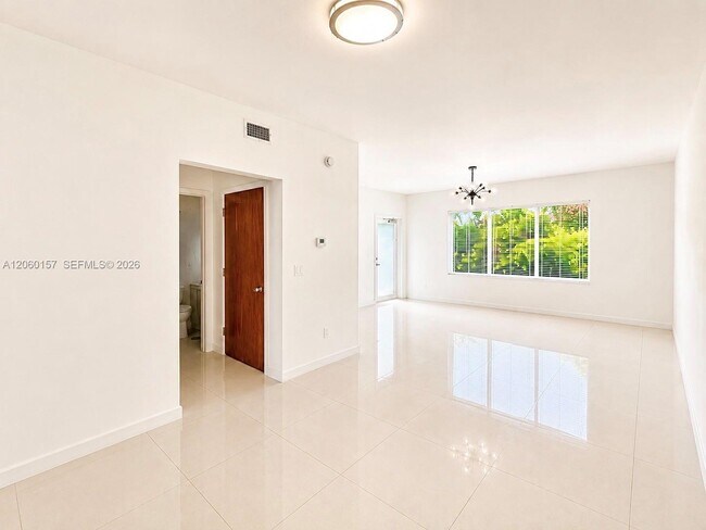 Foto del edificio - 1027 94th St