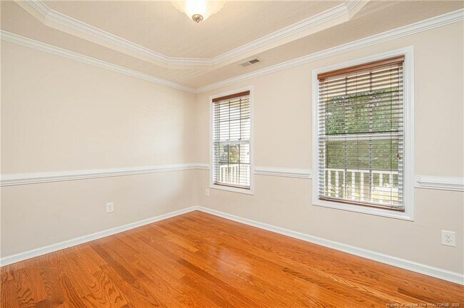 Building Photo - 355 Lockwood Dr