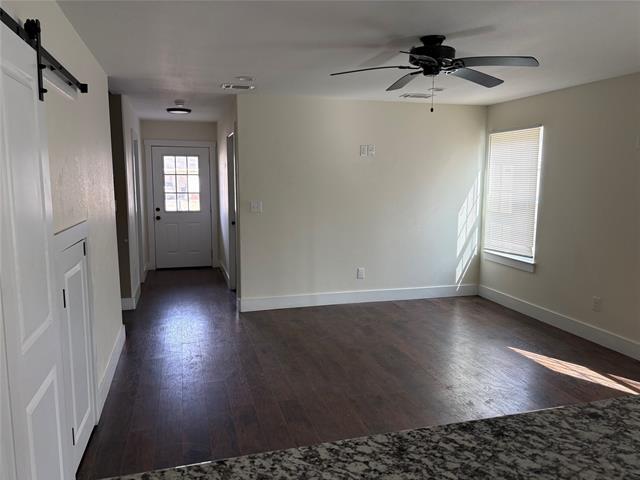 Foto del edificio - 152 Doolittle St