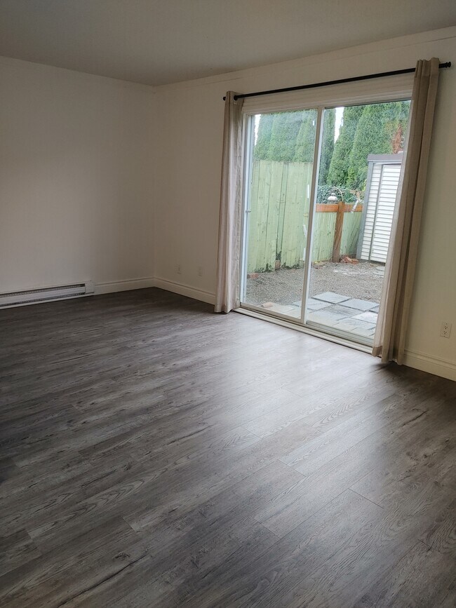 Photo du bâtiment - 9342-9342 Hazel St