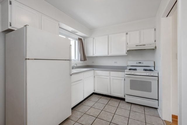 Building Photo - 6809 N Northwest Hwy