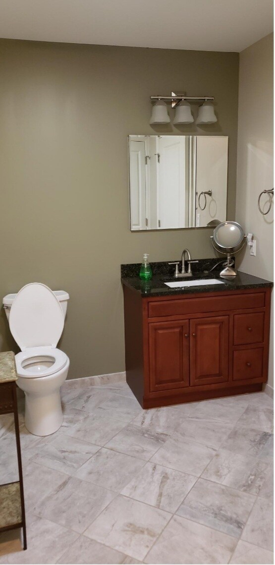 Bathroom - 44 Carstead Dr