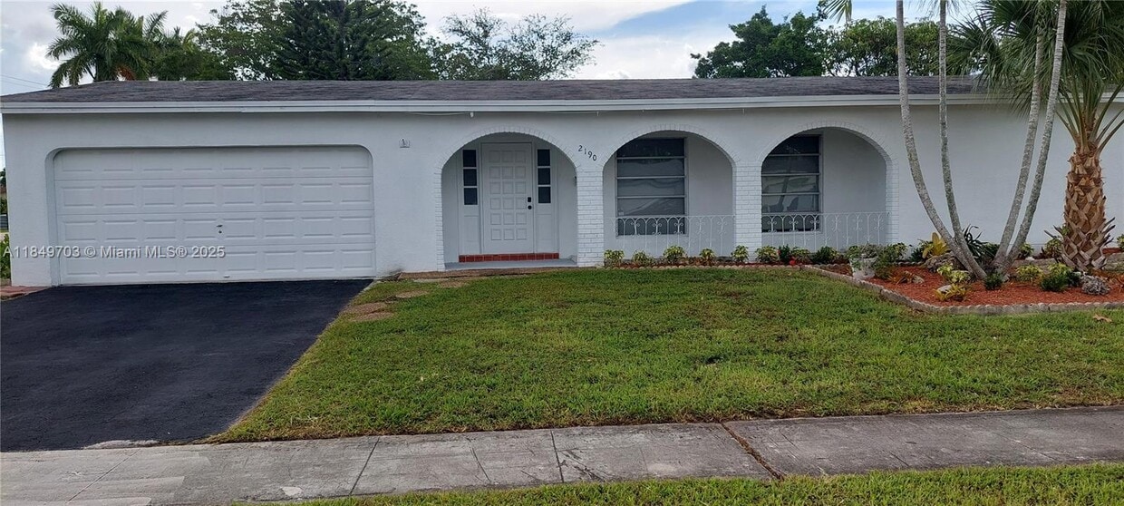 Primary Photo - 2190 NW 87th Ln