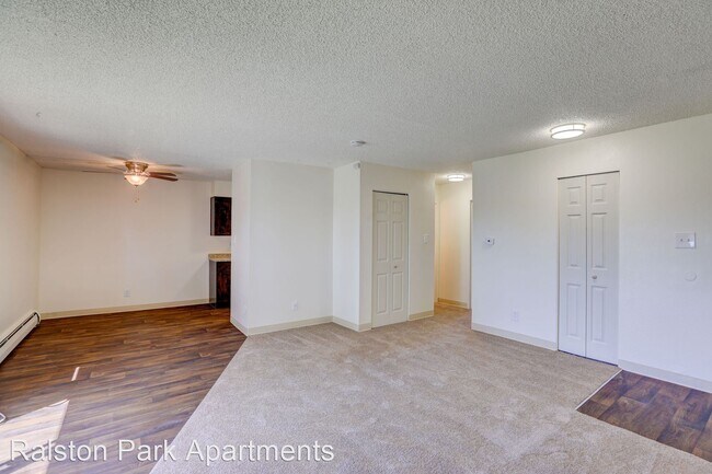 Building Photo - 2 br, 1 bath Apartment - 6454 Simms Street...