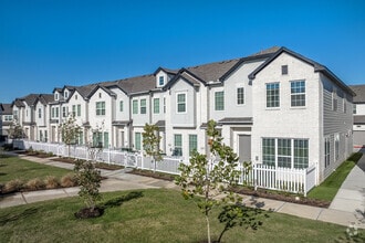 Community Photo - Bluewater at Balmoral