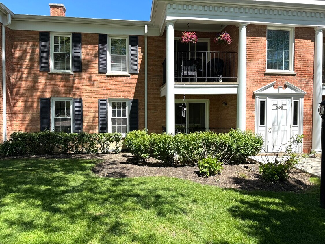 Foto principal - 550 Shorely Dr