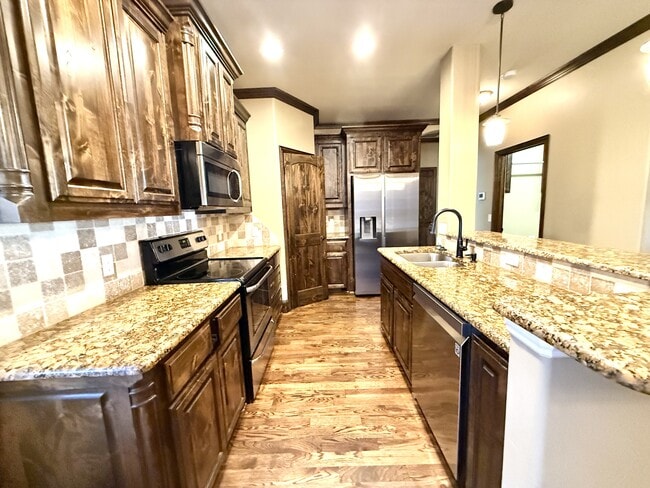 Foto del edificio - 414 Hidden Path