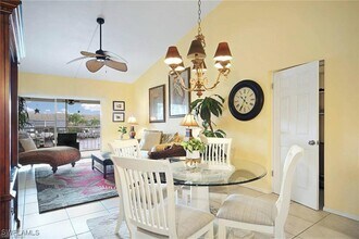 Building Photo - 4613 SE 5th Ave Building Photo - 4613 SE 5th Ave