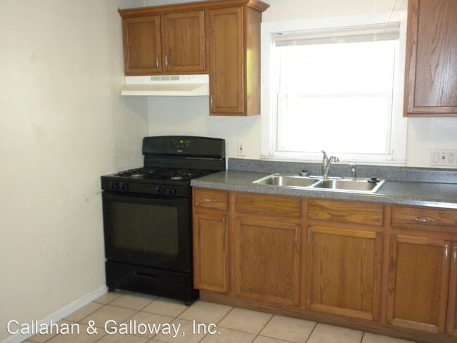 Building Photo - 3 br, 1 bath House - 1307 W. Worley