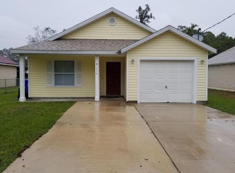 Foto principal - 1230 4 Mile Rd