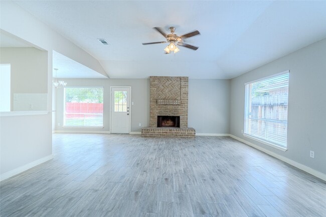 Building Photo - 2714 Flintrock Cir