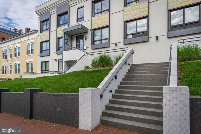 Foto del edificio - 2422 17th St NW