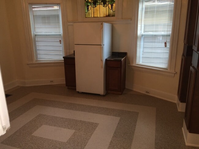 Kitchen - 3026 Ahrens St