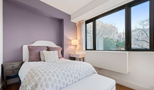 Foto principal - 345 W 16th St