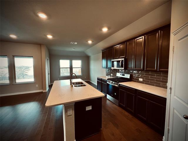 Building Photo - 1116 Rountree Ct