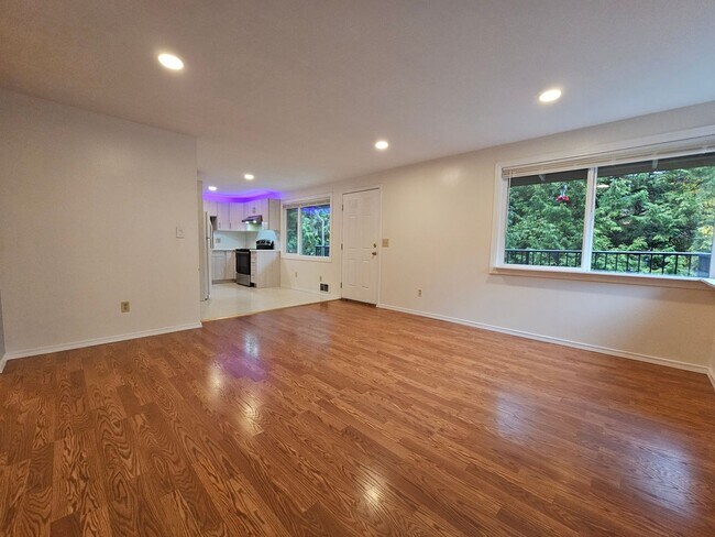 Foto del edificio - Charming 2 Bedroom 1 Bath Apt near Downtow...