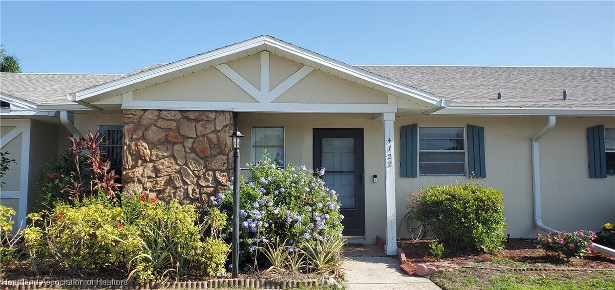 Primary Photo - 4722 Granada Blvd