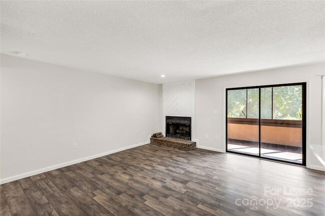 Foto del edificio - 7205 Winery Ln